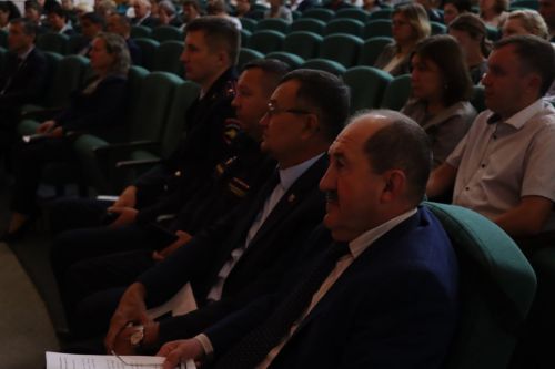 Звание Почетного гражданина Нурлата присвоено ветерану нефтяной отрасли