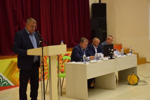 В Нурлате горожане встретились с руководством района