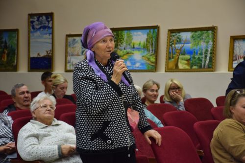В Нурлате горожане встретились с руководством района