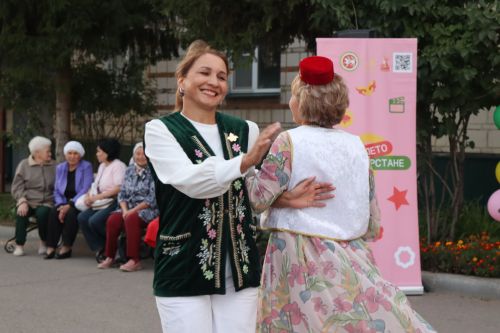 В Нурлате завершился проект «Күршеләр – иң якын кешеләр» ярким «Кичке җыен» (+ фоторепортаж)