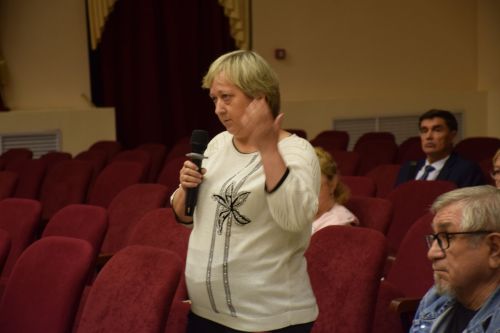 В Нурлате горожане встретились с руководством района