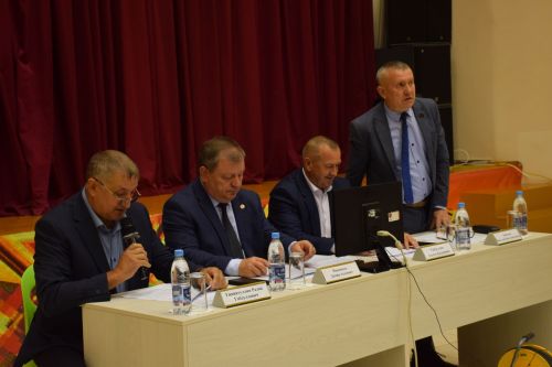 В Нурлате горожане встретились с руководством района