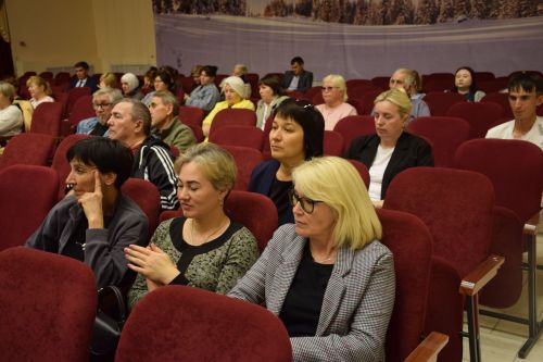 В Нурлате горожане встретились с руководством района