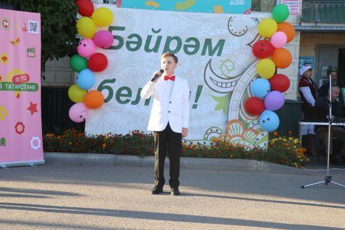 В Нурлате завершился проект «Күршеләр – иң якын кешеләр» ярким «Кичке җыен» (+ фоторепортаж)