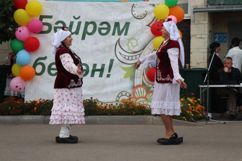 В Нурлате завершился проект «Күршеләр – иң якын кешеләр» ярким «Кичке җыен» (+ фоторепортаж)