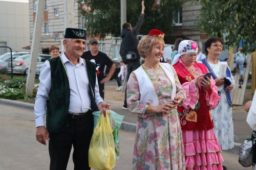 В Нурлате завершился проект «Күршеләр – иң якын кешеләр» ярким «Кичке җыен» (+ фоторепортаж)