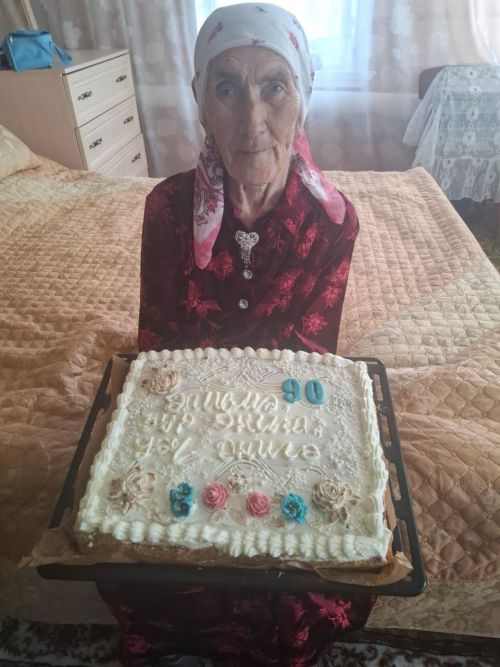 Жительницу деревни Кичкальня Назию Шагитовну Юсупову поздравили с юбилеем