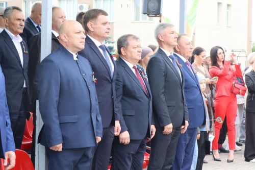 Нурлат отметил тройной праздник: День города, День Республики и День нефтяника