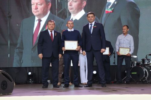 Нурлат отметил тройной праздник: День города, День Республики и День нефтяника