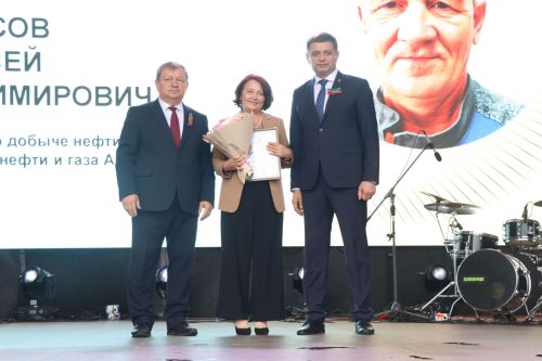 Нурлат отметил тройной праздник: День города, День Республики и День нефтяника