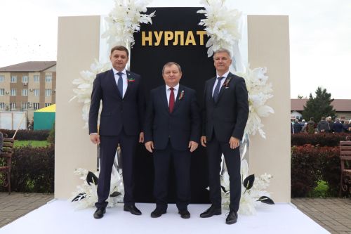 Нурлат отметил тройной праздник: День города, День Республики и День нефтяника