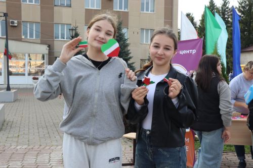 Нурлат отметил тройной праздник: День города, День Республики и День нефтяника
