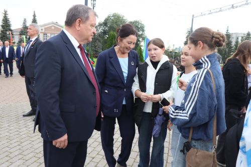 Нурлат отметил тройной праздник: День города, День Республики и День нефтяника