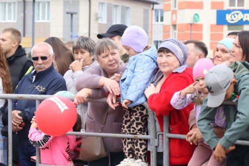 Нурлат отметил тройной праздник: День города, День Республики и День нефтяника
