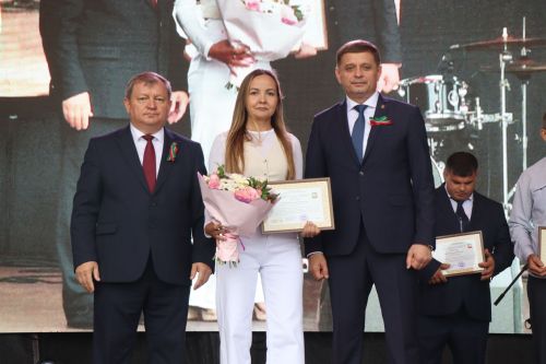 Нурлат отметил тройной праздник: День города, День Республики и День нефтяника