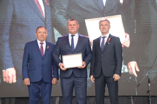 Нурлат отметил тройной праздник: День города, День Республики и День нефтяника