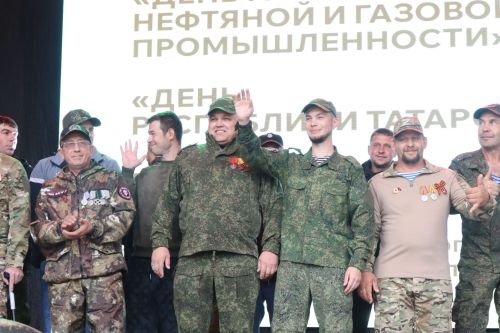 Нурлат отметил тройной праздник: День города, День Республики и День нефтяника