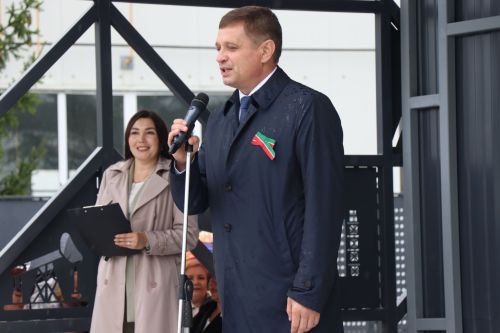 В Нурлате торжественно открыли сквер «Нефтяник»