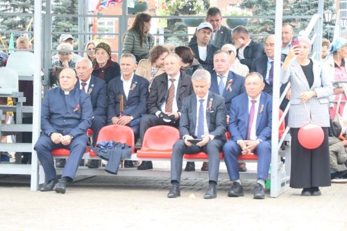 Нурлат отметил тройной праздник: День города, День Республики и День нефтяника