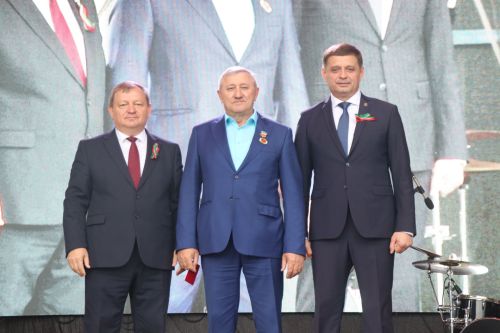 Нурлат отметил тройной праздник: День города, День Республики и День нефтяника