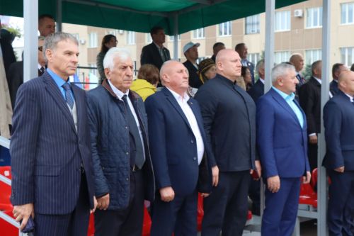 Нурлат отметил тройной праздник: День города, День Республики и День нефтяника