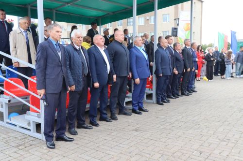 Нурлат отметил тройной праздник: День города, День Республики и День нефтяника