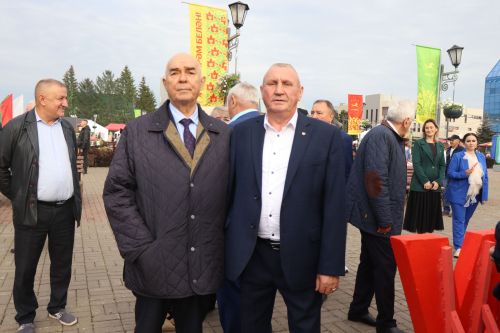 Нурлат отметил тройной праздник: День города, День Республики и День нефтяника