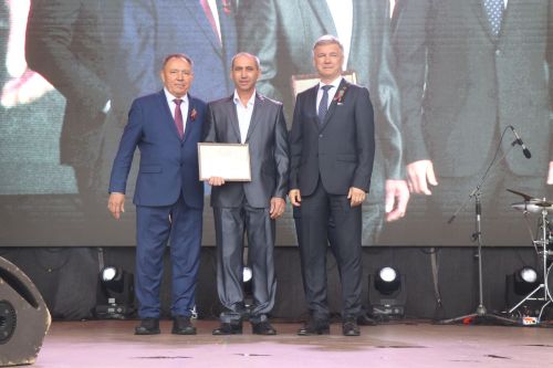 Нурлат отметил тройной праздник: День города, День Республики и День нефтяника