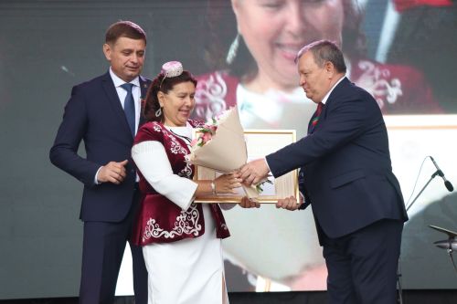 Нурлат отметил тройной праздник: День города, День Республики и День нефтяника