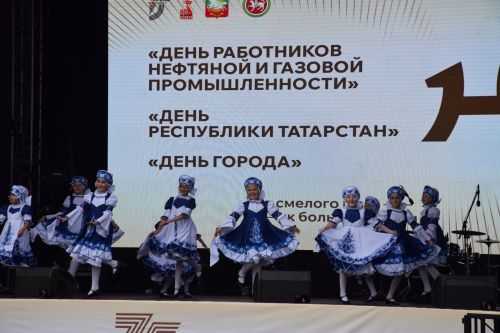 Нурлат отметил тройной праздник: День города, День Республики и День нефтяника