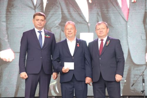Нурлат отметил тройной праздник: День города, День Республики и День нефтяника