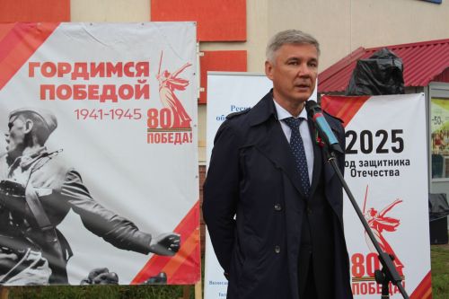 В Нурлате открылась уличная галерея земляков-героев Великой Отечественной войны