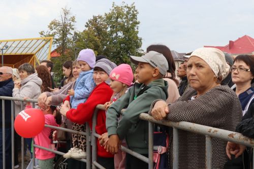 Нурлат отметил тройной праздник: День города, День Республики и День нефтяника