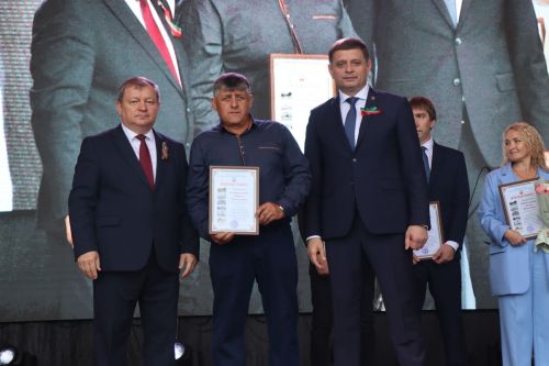 Нурлат отметил тройной праздник: День города, День Республики и День нефтяника