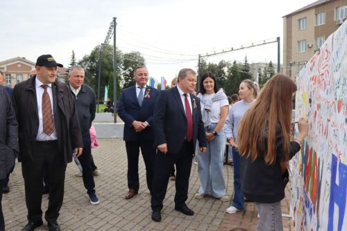 Нурлат отметил тройной праздник: День города, День Республики и День нефтяника