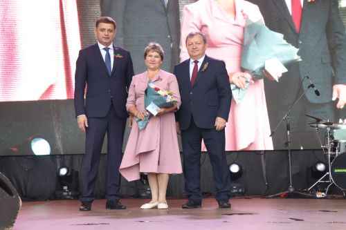 Нурлат отметил тройной праздник: День города, День Республики и День нефтяника