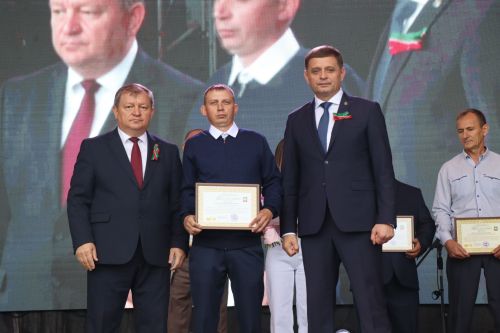 Нурлат отметил тройной праздник: День города, День Республики и День нефтяника