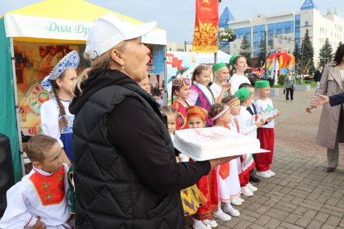 Нурлат отметил тройной праздник: День города, День Республики и День нефтяника
