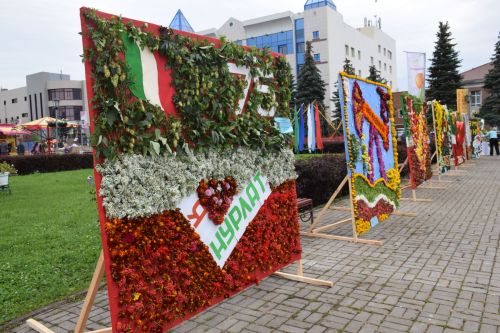 Нурлат отметил тройной праздник: День города, День Республики и День нефтяника