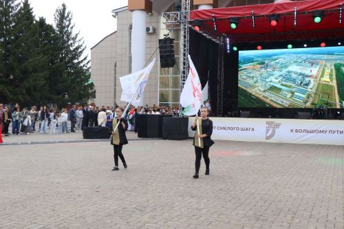 Нурлат отметил тройной праздник: День города, День Республики и День нефтяника