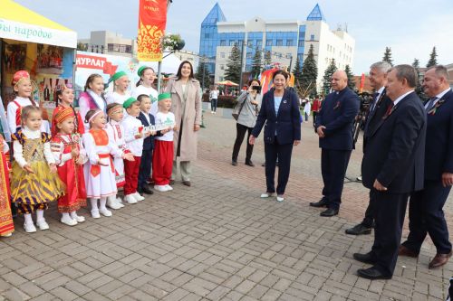 Нурлат отметил тройной праздник: День города, День Республики и День нефтяника