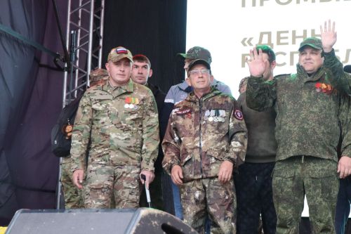 Нурлат отметил тройной праздник: День города, День Республики и День нефтяника