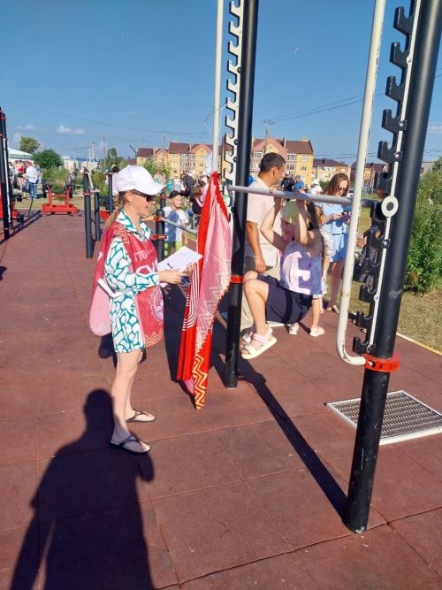 Спортивный интерактив от «Ледка» на празднике железнодорожников