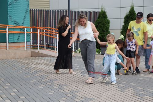 «Краски лета» раскрасили сквер Музыкальный в Нурлате