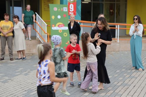 «Краски лета» раскрасили сквер Музыкальный в Нурлате