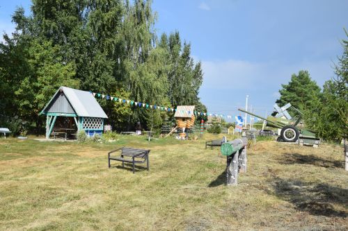 Уникальный парк в Чулпанове: арт-объекты, отдых и гордость села