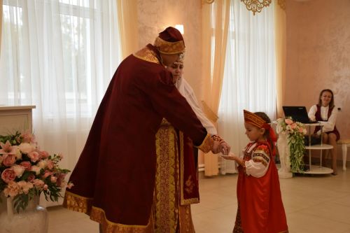 В Нурлате прошла этносвадьба с соблюдением русских народных традиций