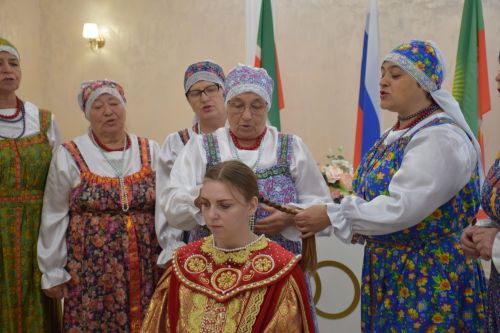 В Нурлате прошла этносвадьба с соблюдением русских народных традиций