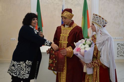 В Нурлате прошла этносвадьба с соблюдением русских народных традиций