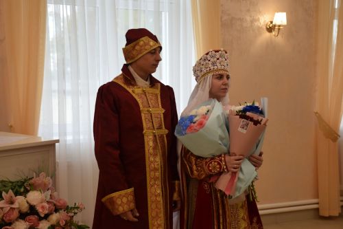 В Нурлате прошла этносвадьба с соблюдением русских народных традиций